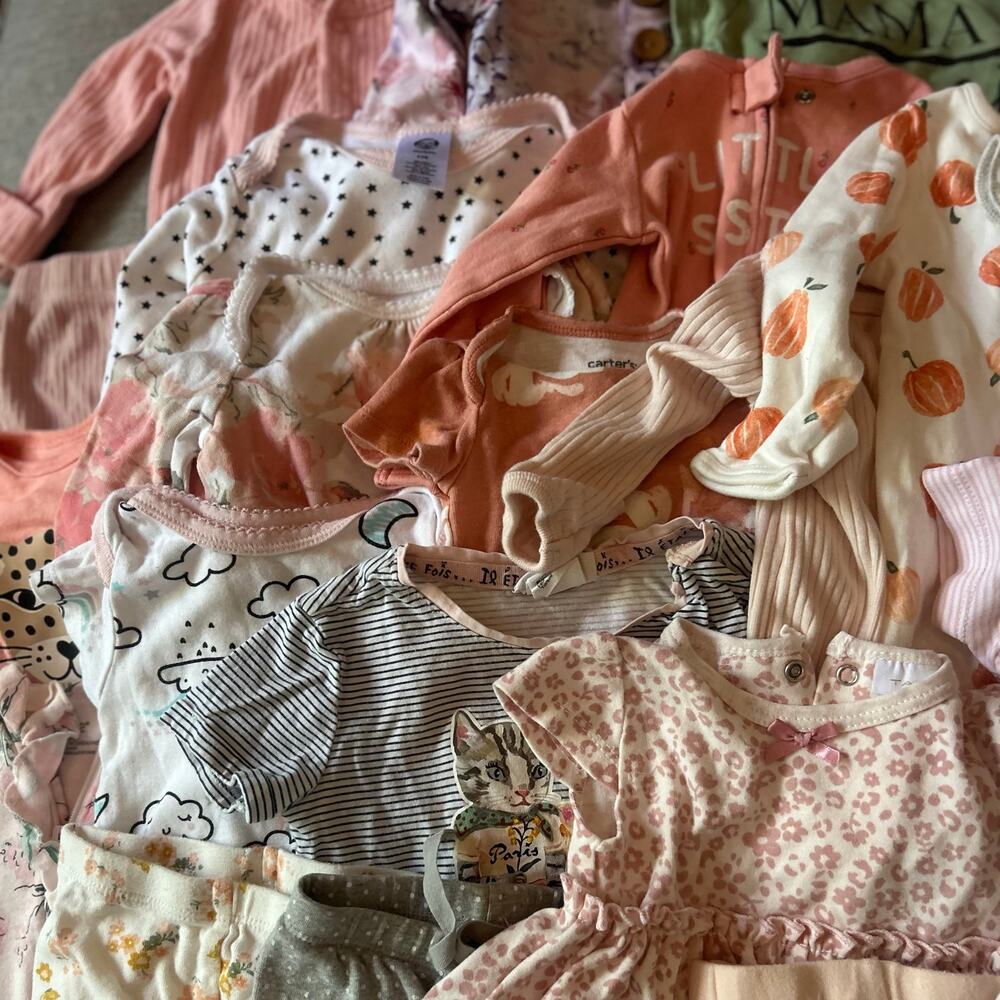 Lot of 25 Baby Girls Clothes NB 0-3m 3-6m Carters Gerber Cloud Island Tahari - Picture 2 of 9